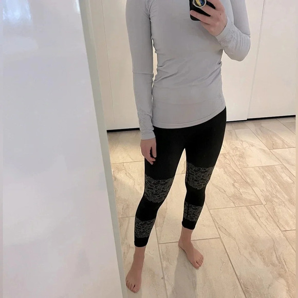 Fabletics Lace Print Pants - Picture 5 of 10